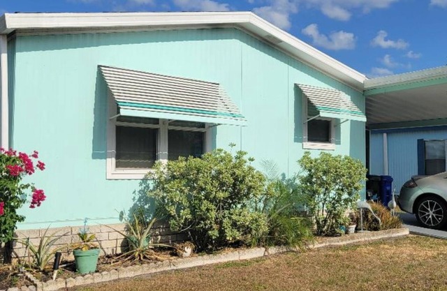 Charming 2-bedroom mobile home with AC, WiFi in the Premiere & Peaceful Lakeland