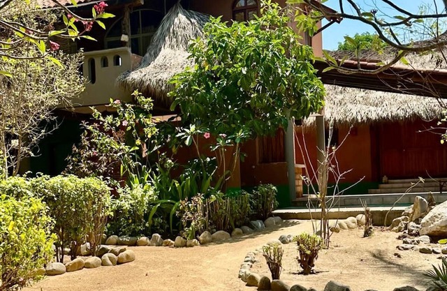 Charming 2-bedroom apartment in COL Majahua, Troncones, Mexico GRO