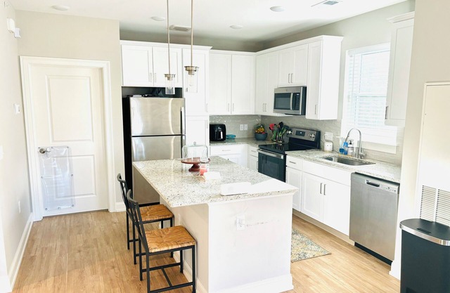 Charming 2-bedroom townhome