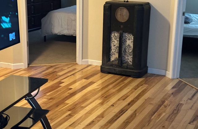 Charming 2-bedroom townhome centrally located in lovely Casper with AC