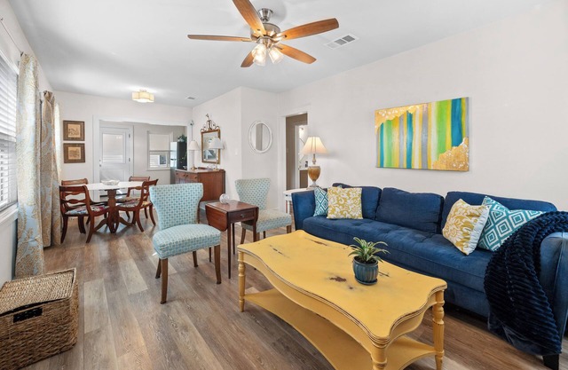 Charming 2-bedroom Retreat near LSU
