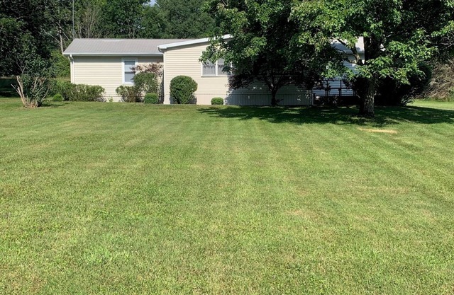 Charming 2-bedroom house with WiFi, AC in serene Bemus Point