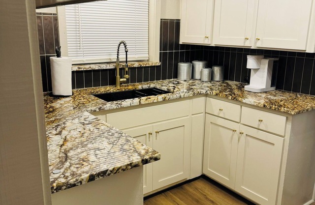 Charming 2-bedroom house in East Camden with AC, WiFi