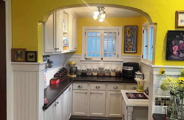 Charming 2-bedroom cottage house in Idaho Falls