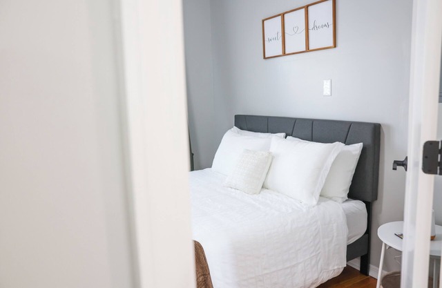 Charming 2-bedroom apartment, Easy access to NYC