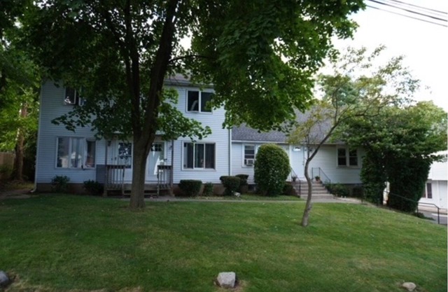 Charming 2-bedroom updated condo with everything you need.