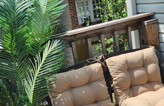 Charming 2-bedroom apartment in amazing New Orleans with AC