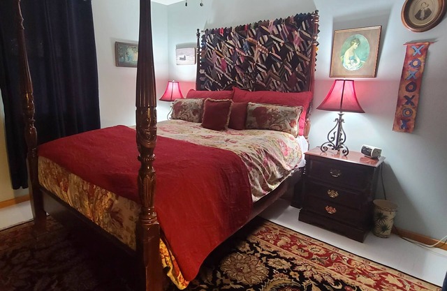 Charming 2-bedroom cottage with WiFi, fitness room in lovely Heber City