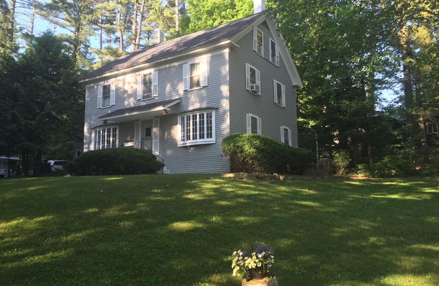 Casa de 2 Bedrooom Casa en 2 acres North Conway Village.