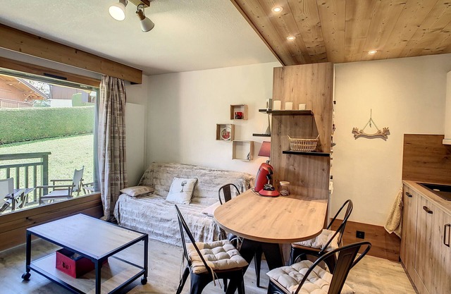 Charmantes 2-Zimmer-Apt in Combloux mit Terrasse, Parkplatz und Skiraum