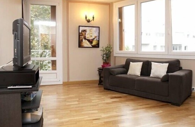 Charmante 2 Zimmer in Buttes Chaumont (19. Paris)