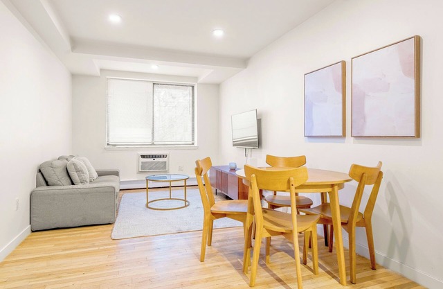 Charming 2bedroom apartment in fabulous New York Walk to Tompkins and SoHo