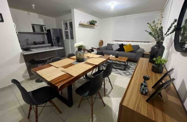 Charming 2BR/2BA apartment in awesome Qro. with swimming pool.