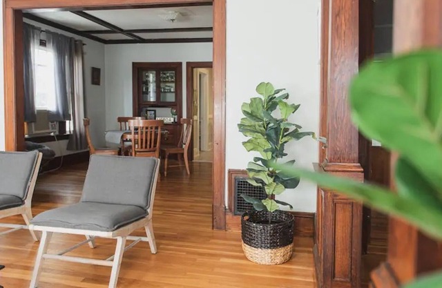 Charming 2BR in Hartford's Southwest Neighborhood