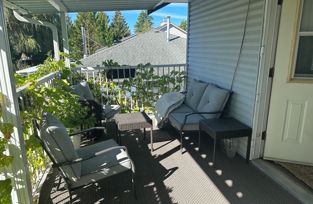 Charming 3 bedroom family home with 2 patios. 10mim to YXX, EV charging, laundry