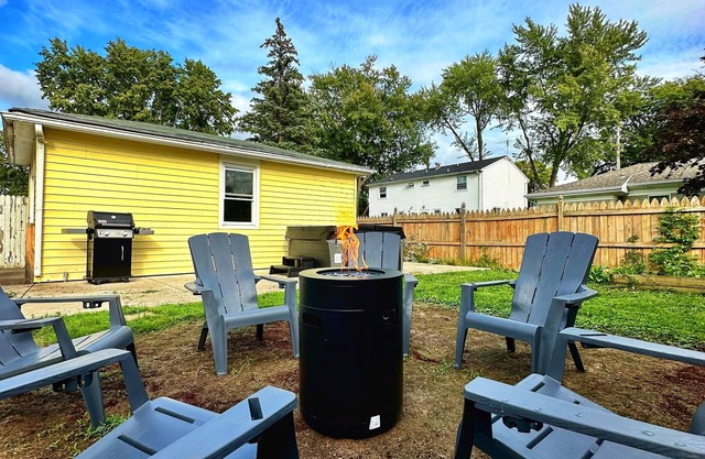 Charming 3-bedroom house with AC, WiFi in lovely North Tonawanda