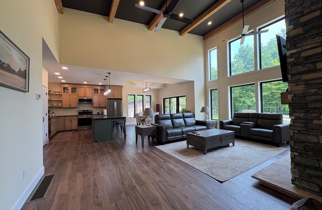 Charming 3-bedroom house near Saratoga Springs. Creekside on 20 acres of forest.