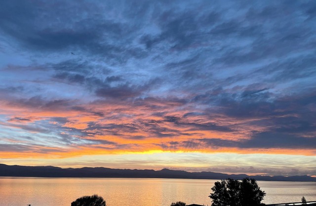 Charming 3-bedroom beach house, fabulous St. Charles, Idaho - Beautiful Views