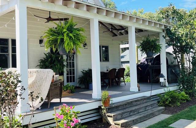 Charming 3-bedroom farmhouse water-front near Saratoga Springs