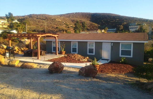 Charming 3-Bedroom House - New A/C!