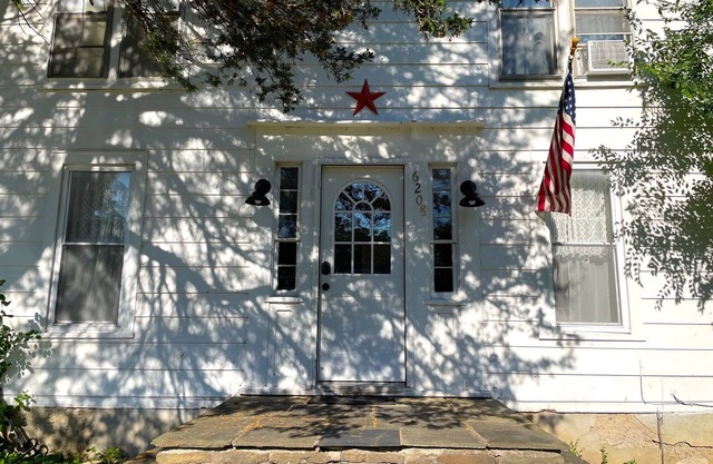 Charming 3-Bedroom, 1-Bathroom; Farmhouse on Seneca Lake Wine Trail