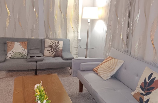 Charming 3-bedroom apartment in Cleveland