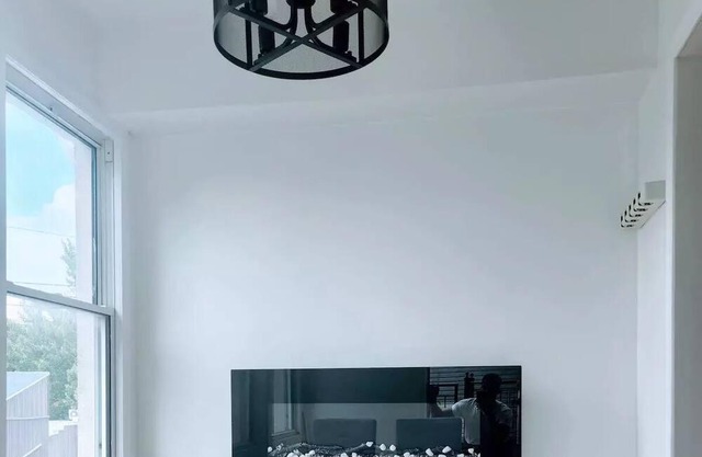 Charming 3-bedroom apartment near the airport