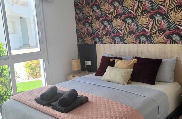 Charming 3-bedroom apartment with AC, WiFi in soothing Quesada