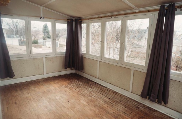 Charming 3 Bedroom Home Away From Home