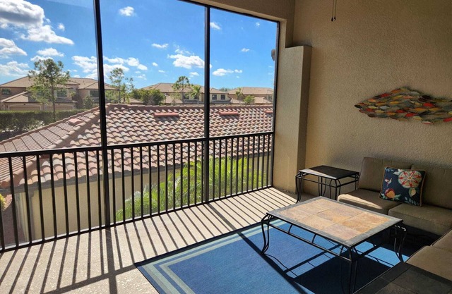 Charming 3-bedroom condo in Bradenton with WiFi and AC