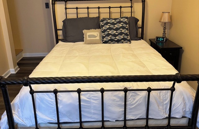 Charming 3-bedroom country house with WiFi and AC in Union, pet friendly