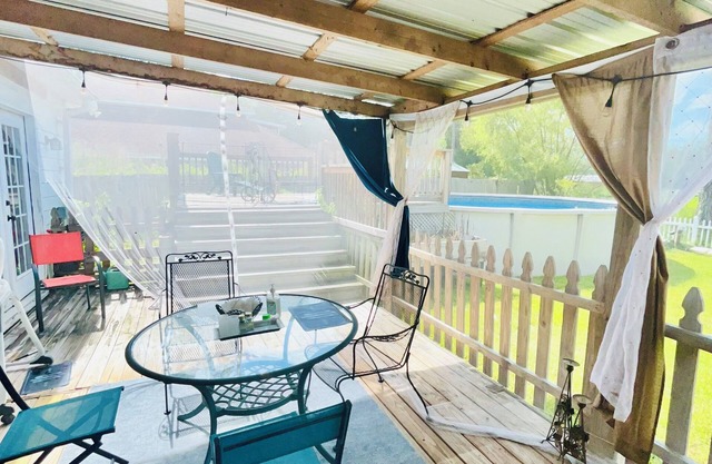 Charming 3-bedroom farmhouse in Valdosta with AC, WiFi, Jacuzzi Tub