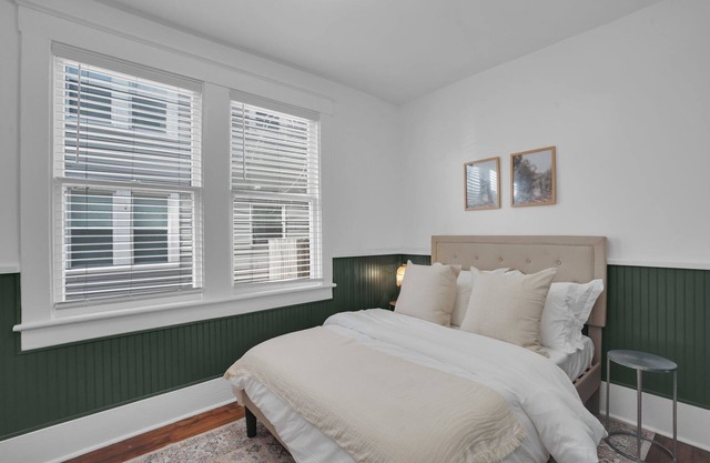 Charming 3-bedroom getaway in wonderful Savannah!