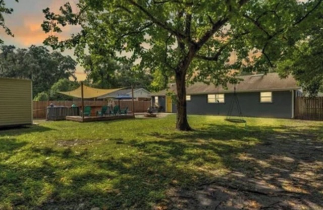 Charming 3-bedroom house in Plant City with WiFi and AC