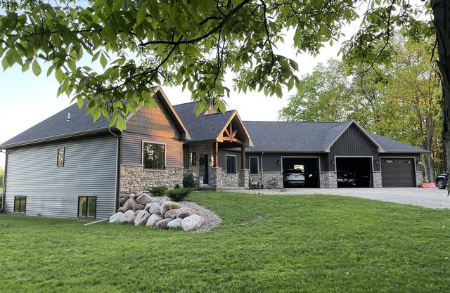 Charming 3 bedroom home in rural Fremont, only miles from the Wolf River!