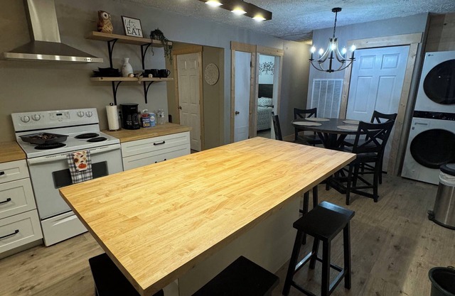 Charming 3-bedroom home outside of Licking Mo on Mark Twain National Forest