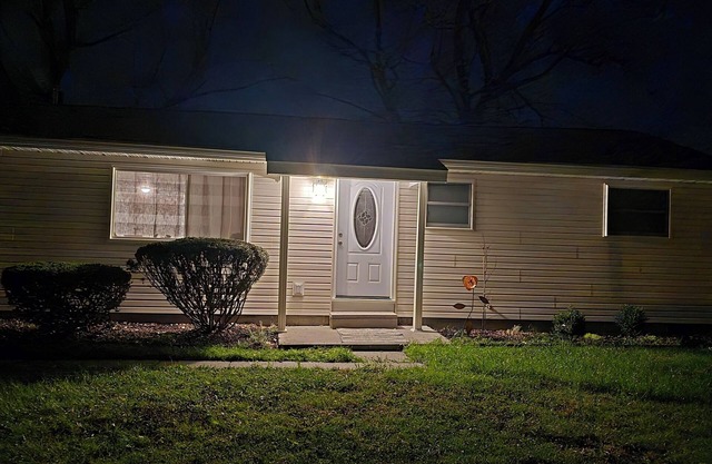 Charming 3-bedroom house in Defiance with WiFi access