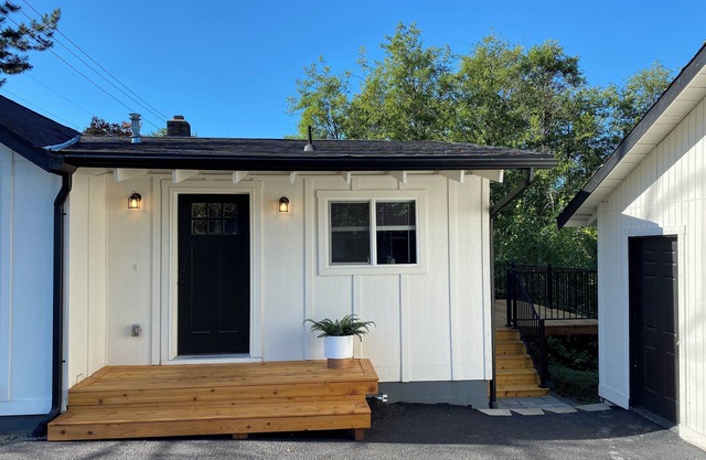 Charming 3-bedroom house in Puyallup with WiFi, AC
