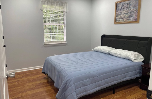 Charming 3-bedroom house with WiFi and AC in Ringgold