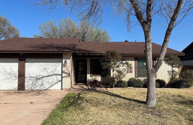 Charming 3-bedroom house in delightful Abilene.Minutes from Dyess Air Force Base