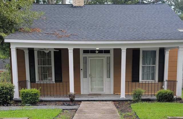 Charming 3-bedroom house with AC and WiFi in serene Cheraw