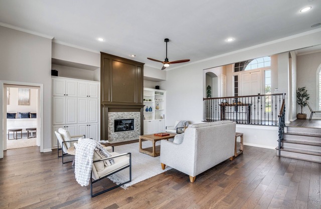 Charming 3-bedroom Lake Front house with beach access in Frisco