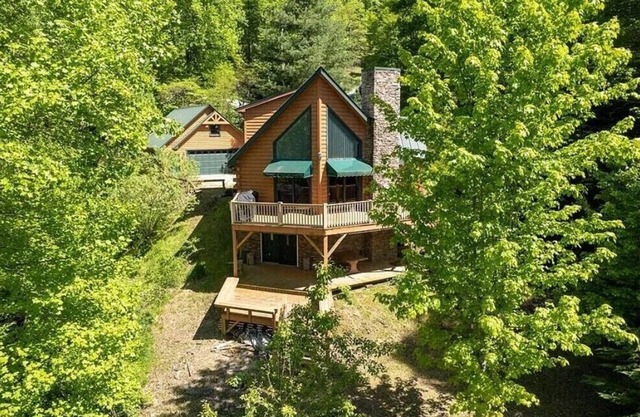 Charming 3-Bedroom Mountain Cabin in Topton – Your Perfect Getaway!