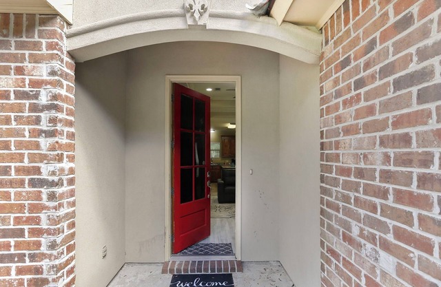Charming 3-bedroom house located minutes from LSU