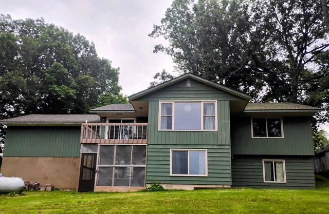 Charming 3-bedroom house in Long Prairie with AC