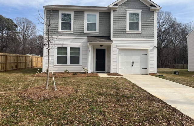 Charming 3-bedroom house in peaceful Mooresville.