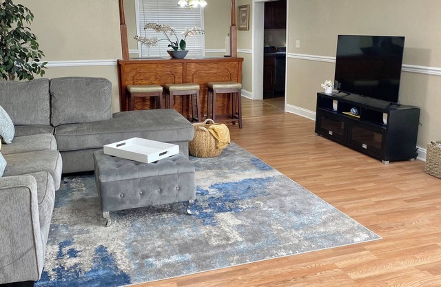 Charming 3-Bedroom 2 Bathroom House In Uptown New Orleans
