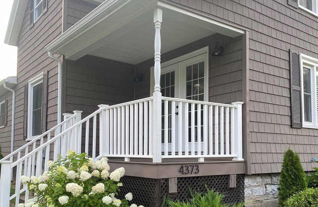 Charming 3-bedroom renovated house in picturesque Skaneateles NY Fingerlakes gem