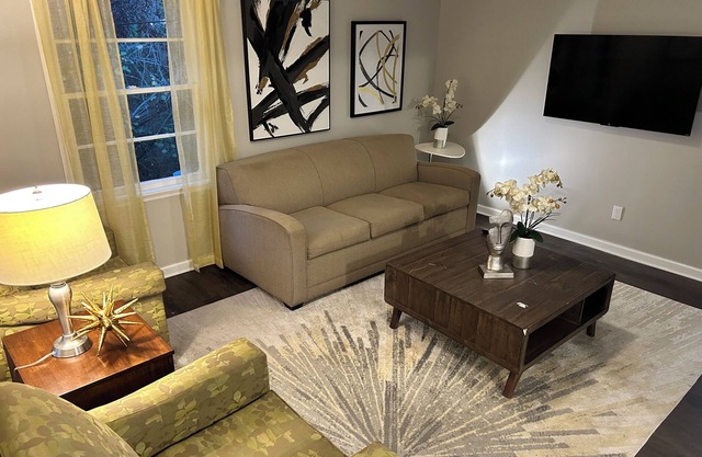 Charming 3-bedroom house with AC and WiFi in lovely Thomasville