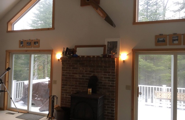 Charming 3-bedroom with private hot tub, in adorable Waterford, Maine .